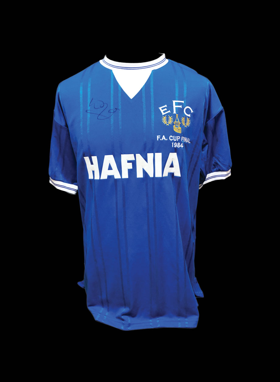 Kevin Ratcliffe signed Everton 1984 FA Cup Final replica shirt. - Unframed + PS0.00