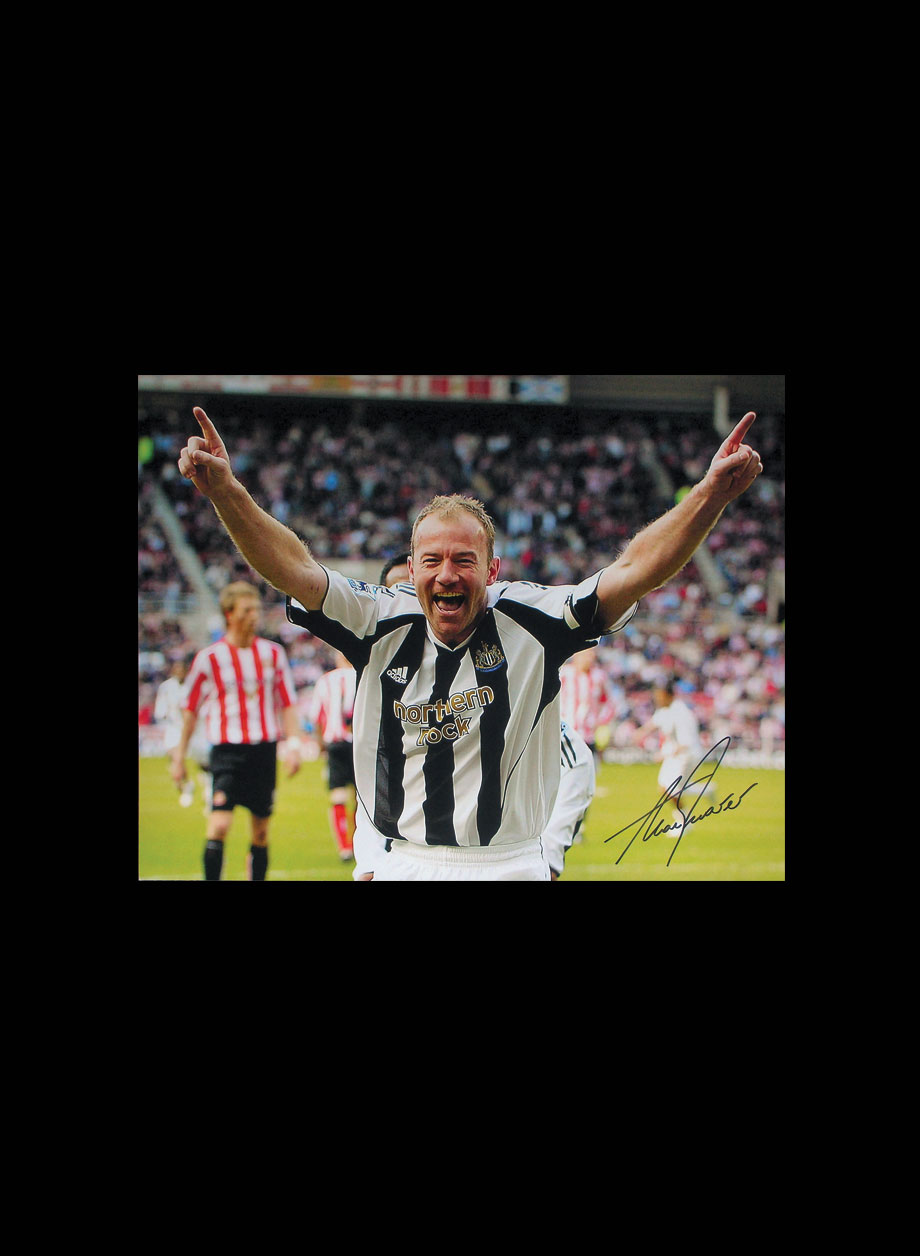 Alan Shearer signed 16x20 Newcastle United photo. - Unframed + PS0.00