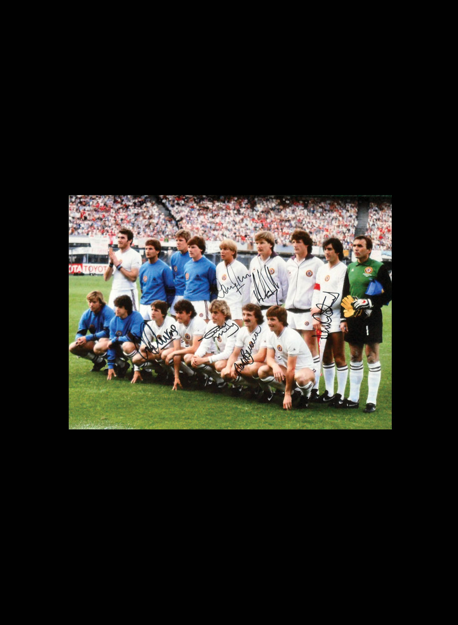 Aston Villa signed 1982 European Cup Final team photo signed by 6 - Unframed + PS0.00