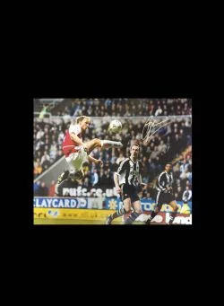 Foto firmada por Dennis Bergkamp del Arsenal (1) - Imagen 1