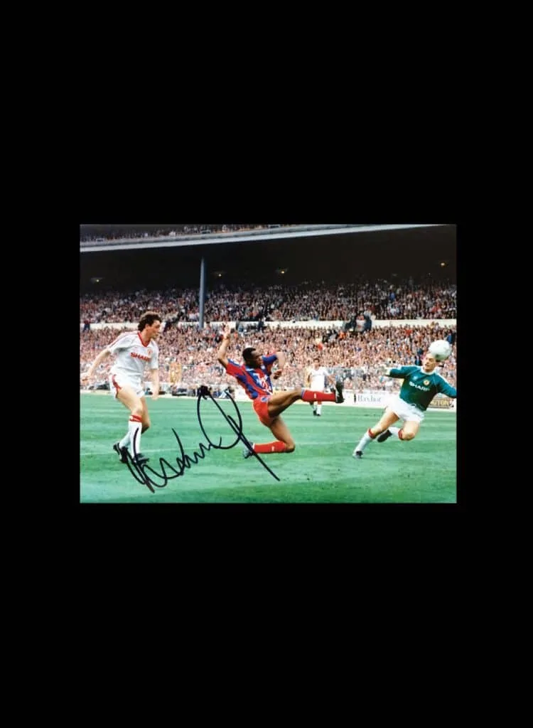 ian-wright-palace-foto