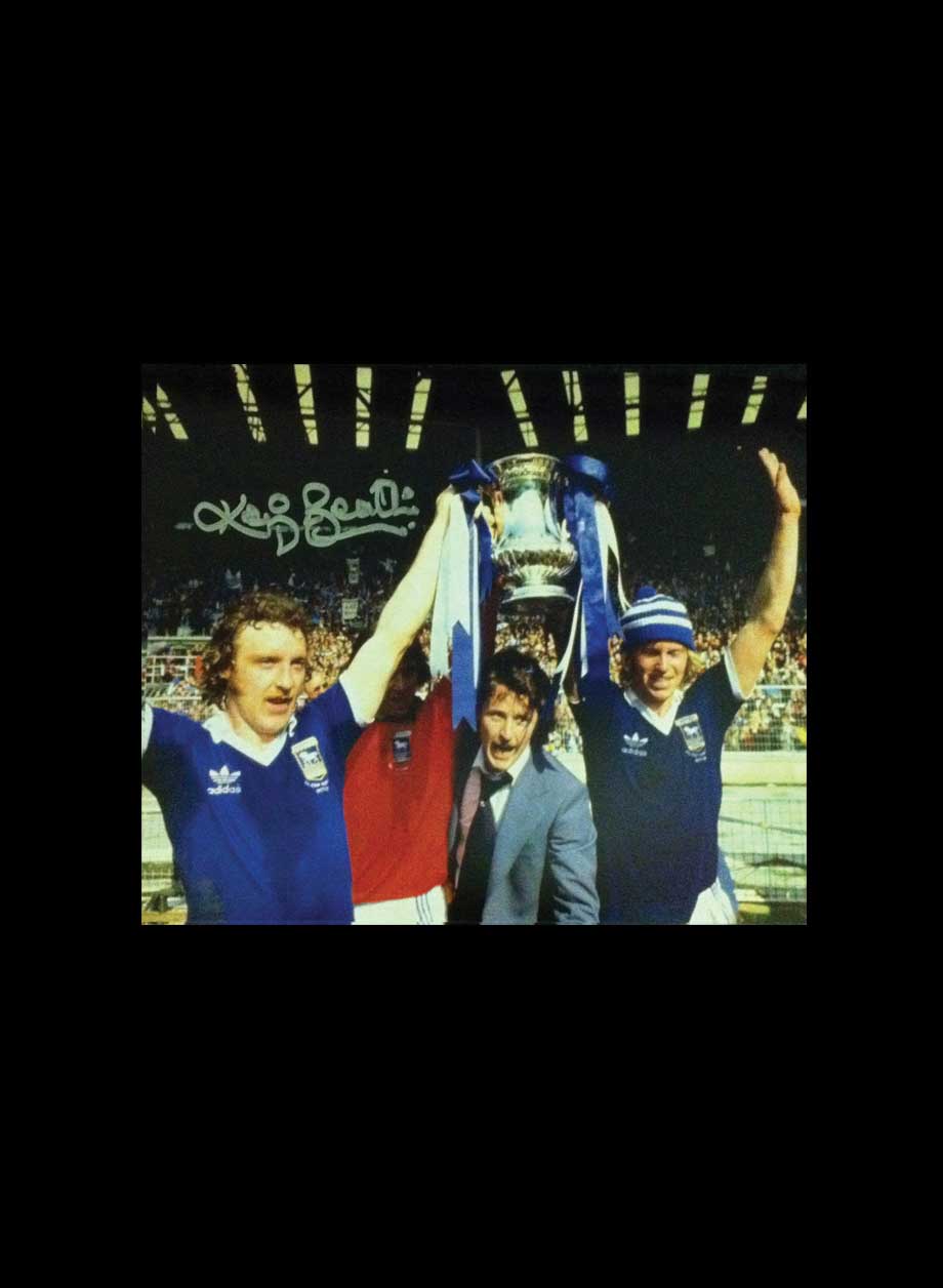 Sportagraphs LTD Kevin Beattie Signed A4 Framed Autograph Photo Display Ipswich Town AFTAL COA 