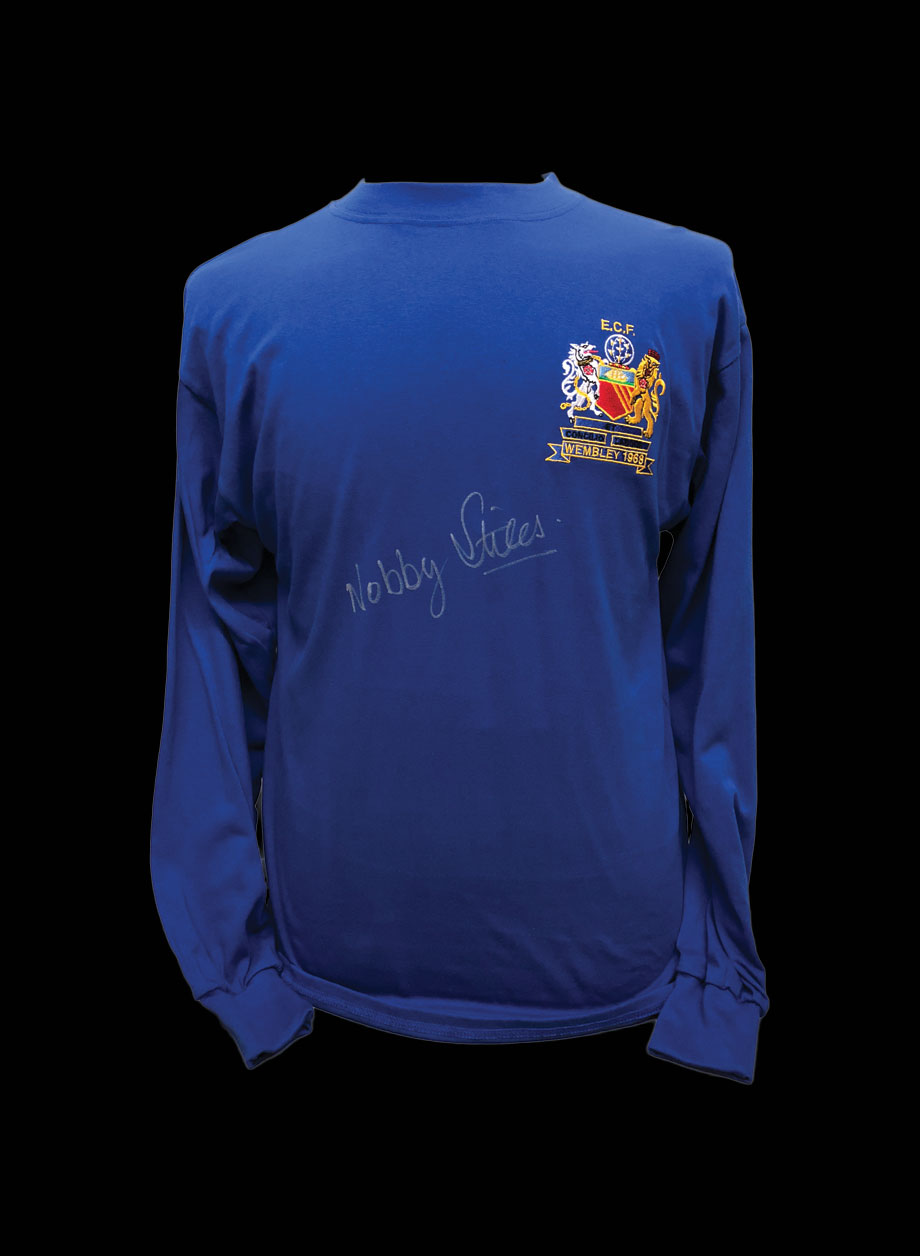Nobby Stiles Signed Manchester United replica 1968 European Cup Final shirt. - Unframed + PS0.00