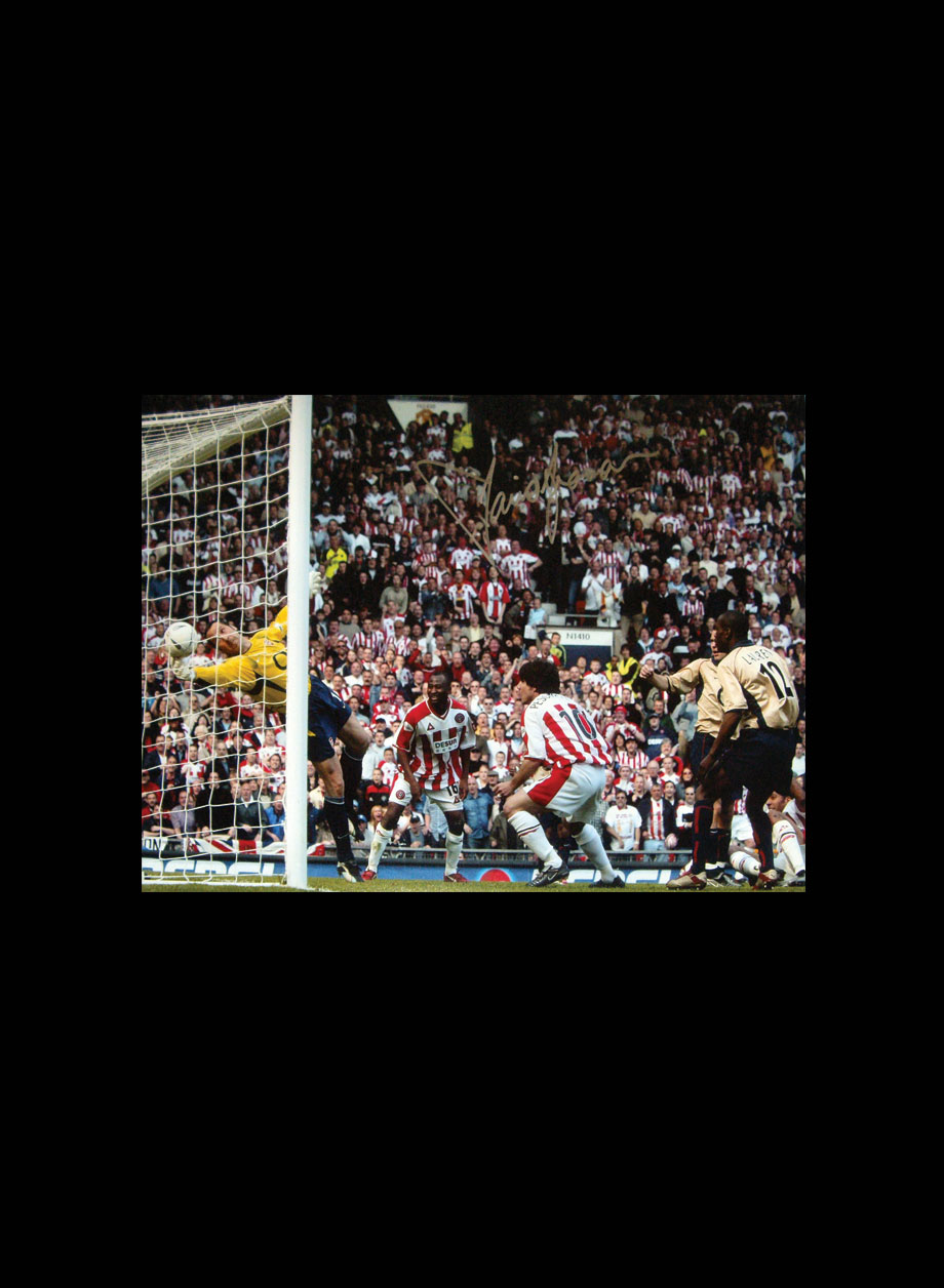 David Seaman signed Arsenal photo - Premium Framing + PS45.00