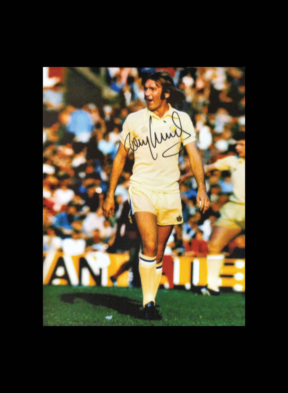Tony Currie Signed Leeds United photo. - Unframed + PS0.00