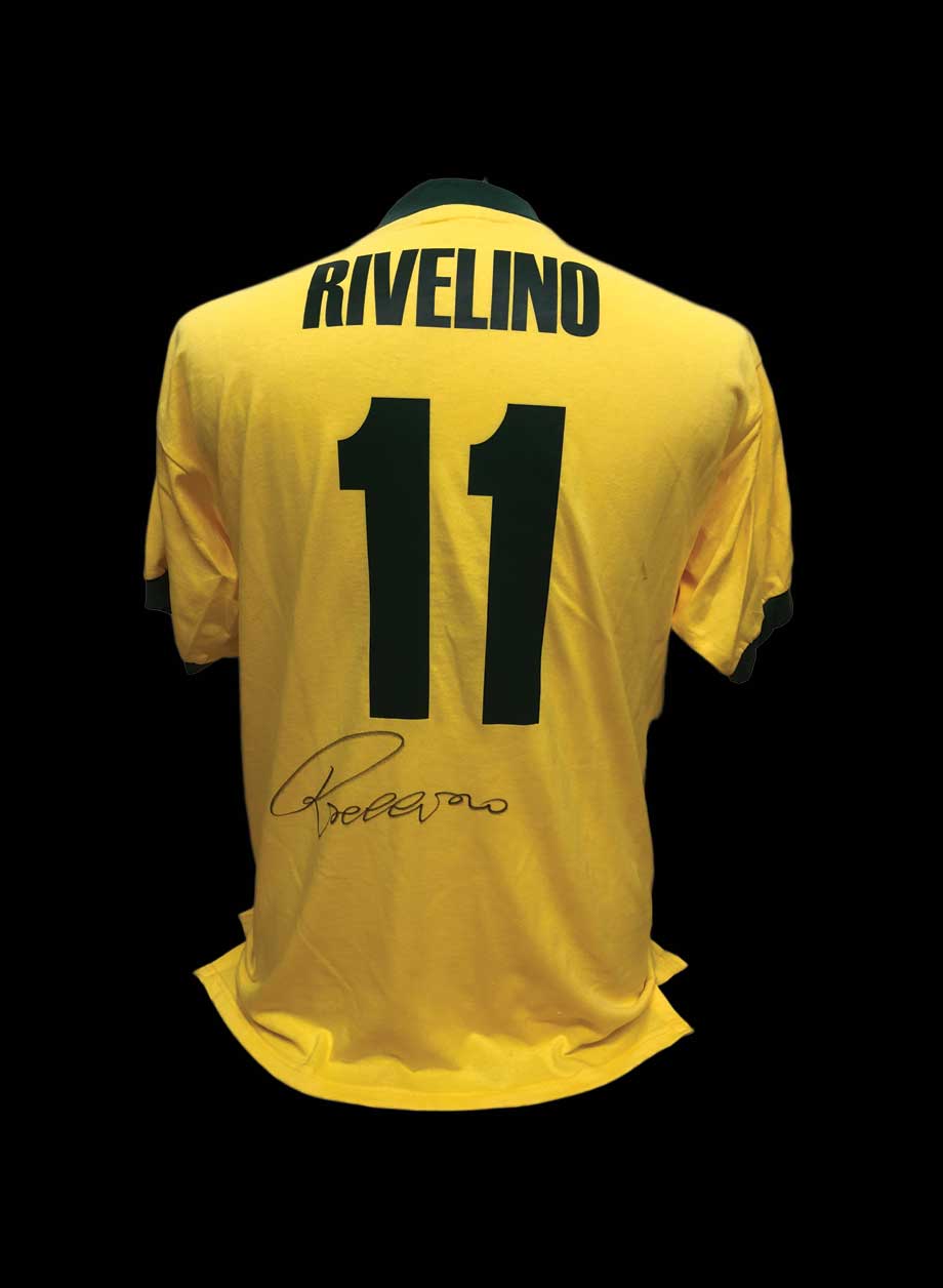 Roberto Rivelino signed Brazil 1970 number 11 shirt. - Unframed + PS0.00
