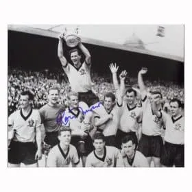 Foto da final da FA Cup assinada por Ron Flowers - Imagem 1