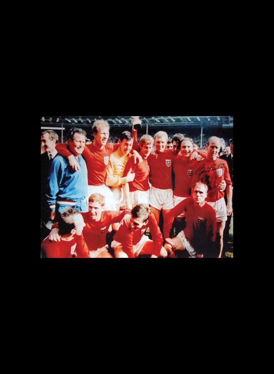 Bobby Charlton signed England 1966 photo - Premium Framing + PS45.00