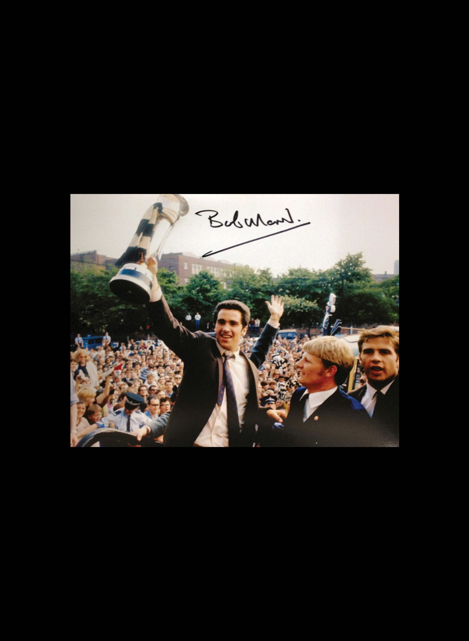 Bobby Moncur signed 10x8 photo. - Unframed + PS0.00
