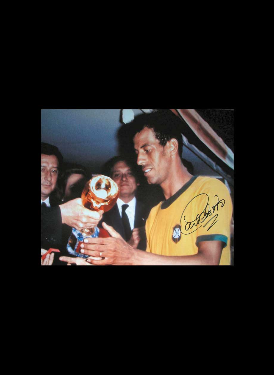 Carlos Alberto signed 1970 World Cup Final team photo - Unframed + PS0.00