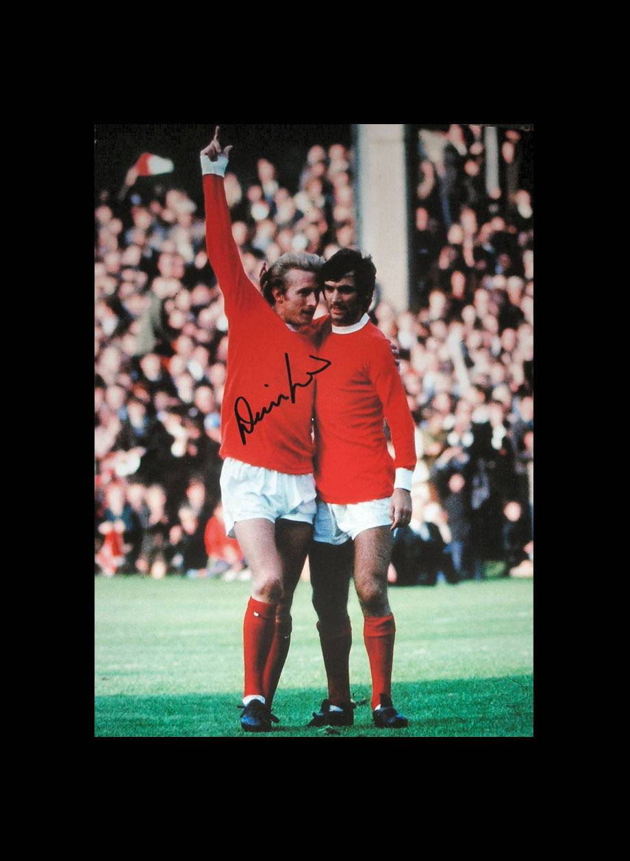 Denis Law signed 10x8 photo - Unframed + PS0.00