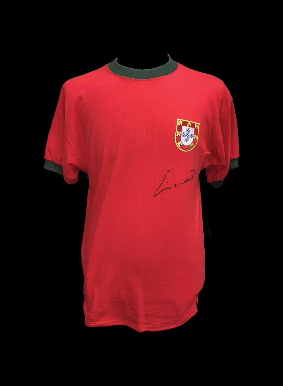 doen alsof Tegenstander deur Eusebio signed Portugal 1966 World Cup Shirt - All Star Signings