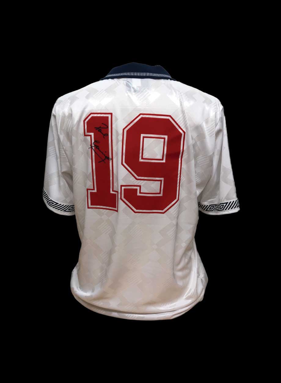 Paul Gascoigne Signed 1990 England World Cup shirt. - Unframed + PS0.00