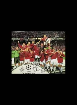 Foto Final Liga Champions 1999 Manchester United yang ditandatangani - Gambar 1