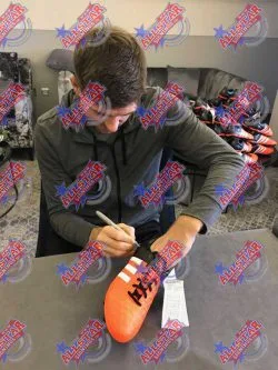 Von Steven Gerrard signierter Adidas-Fußballschuh – Bild 2
