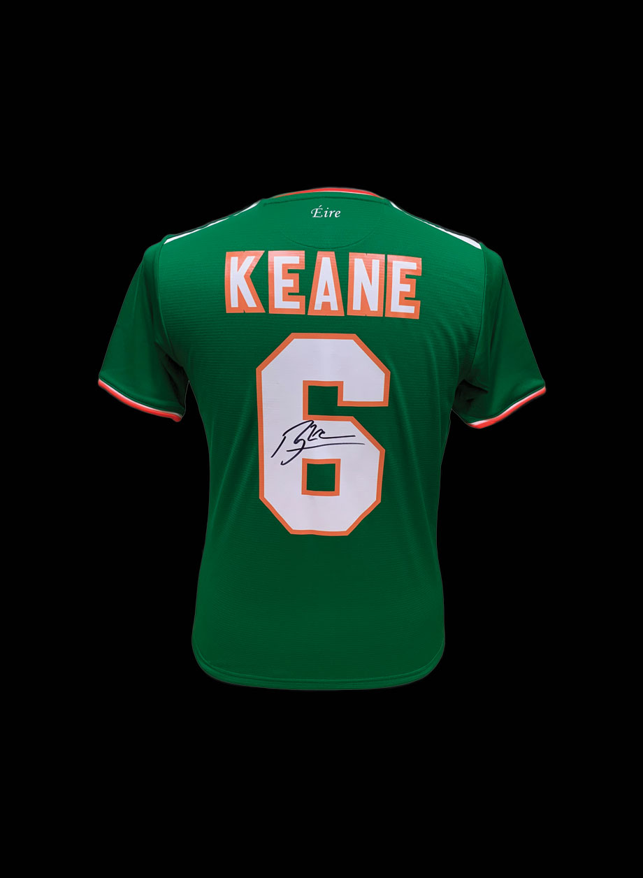 Roy Keane signed Republic of Ireland shirt - Unframed + PS0.00
