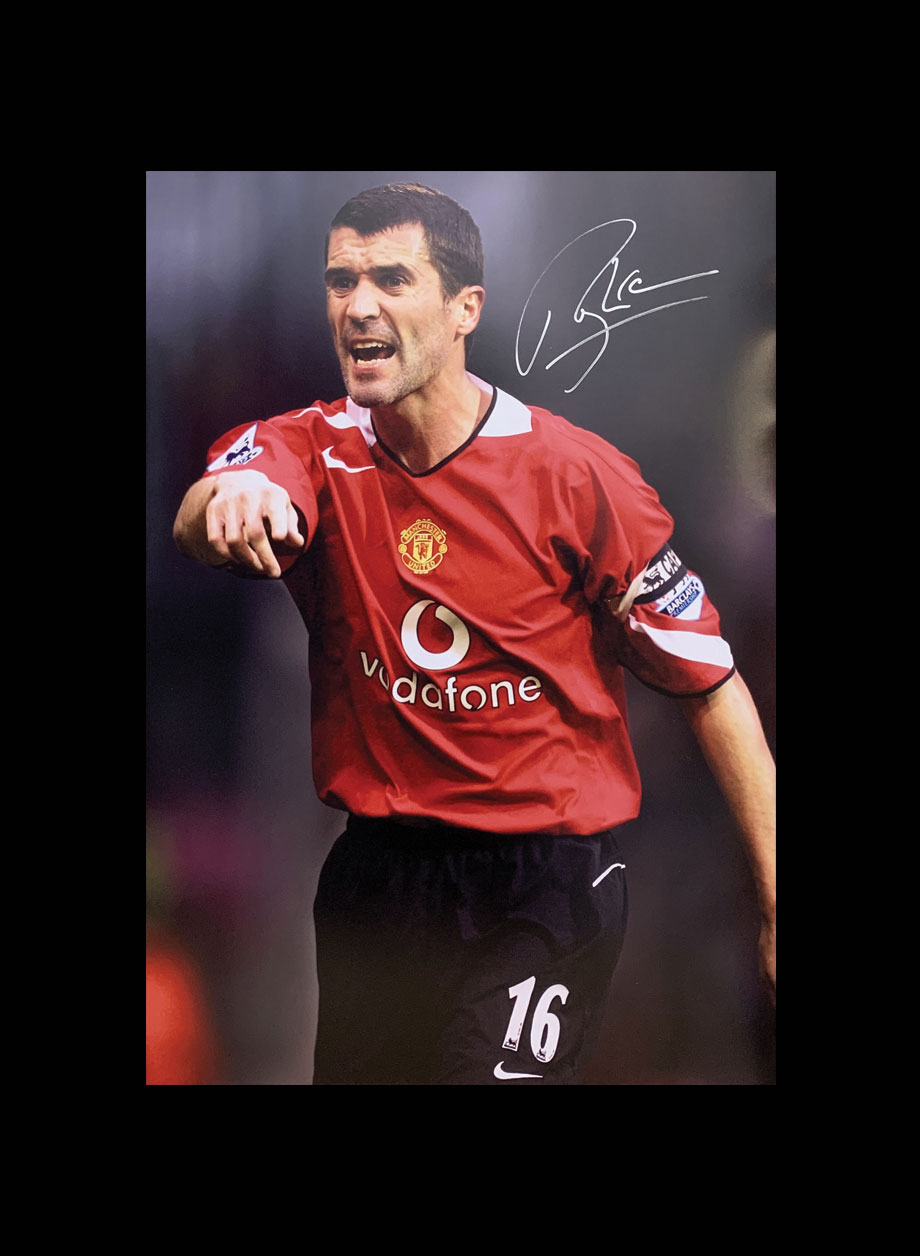 Roy Keane signed 30"x20" Manchester United photo - Unframed + PS0.00