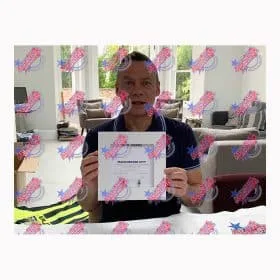 Paul Dickov signeerasi käsinmaalatun vuoden 1999 pudotuspelien finaalin Subbuteo-tyylisen esillepanon - Kuva 3