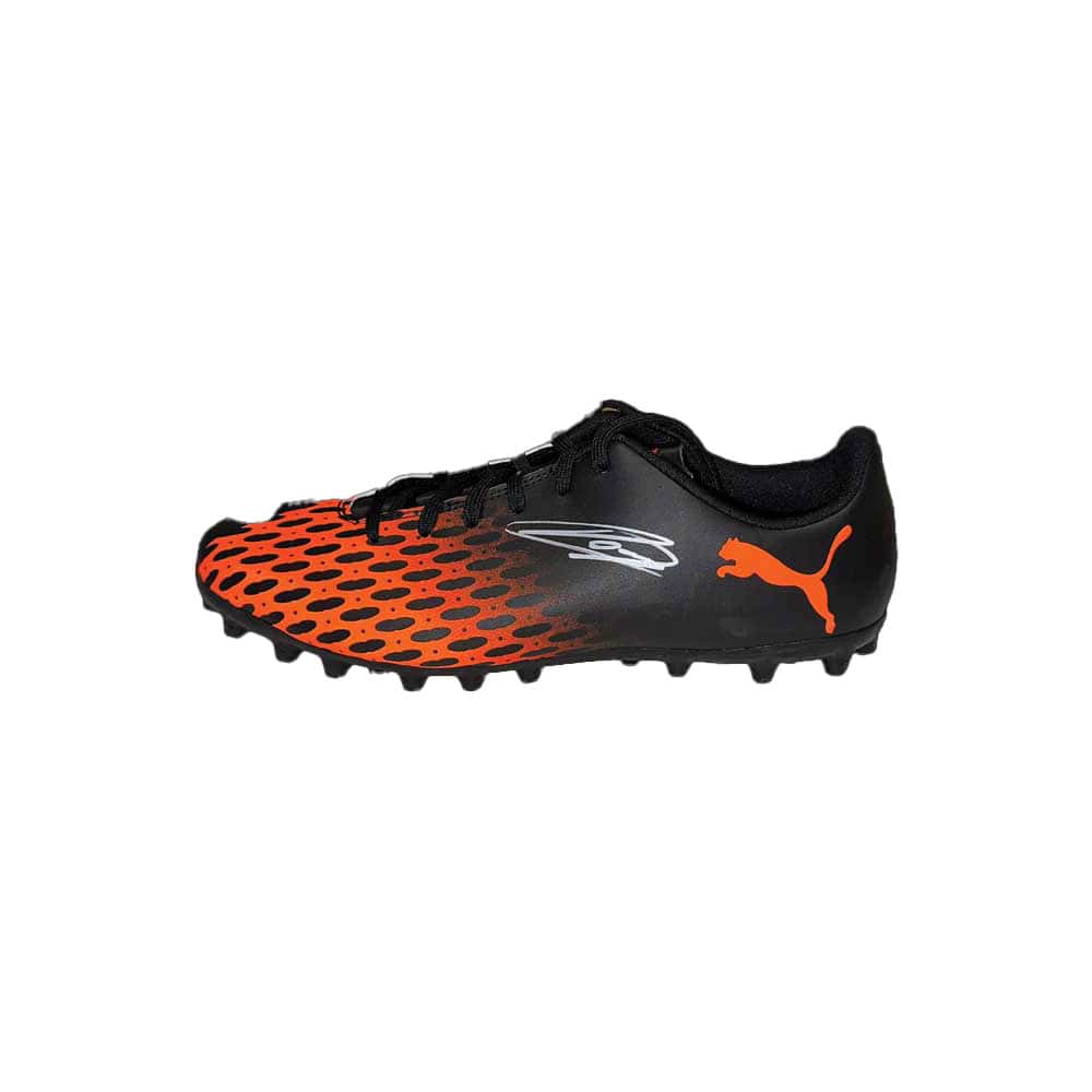 VIncent Kompany signed Puma football boot-image-10181