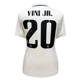 Vinicius Junior podepsal domácí dres Realu Madrid pro sezónu 2022/23 - Obrázek 1