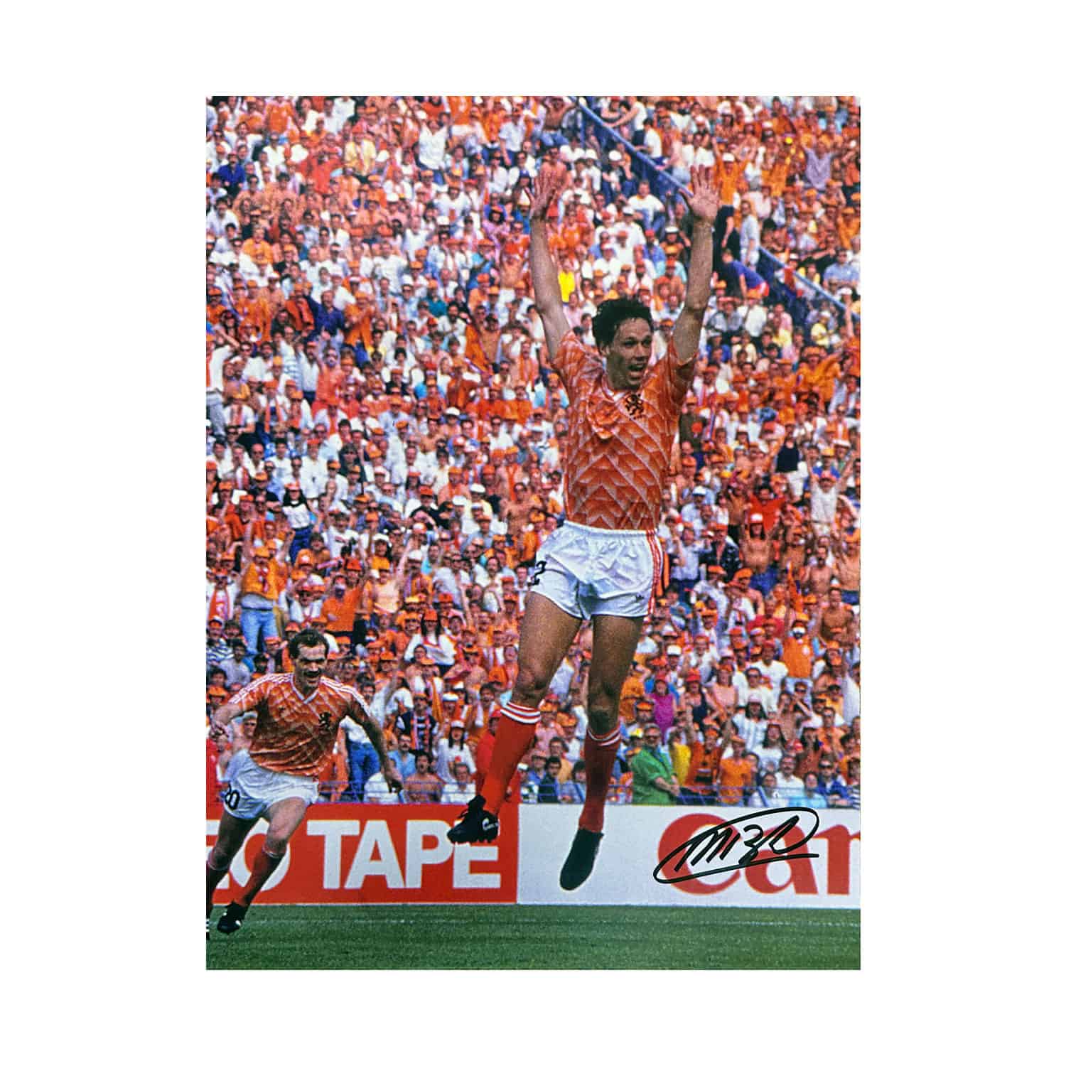 マルコ・ファン・バステンが1988年の欧州選手権の写真に署名