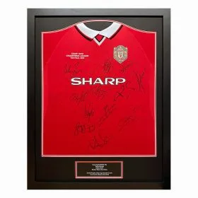 Dres Manchester United s viacerými podpismi z finále Ligy majstrov 1999 - Obrázok 3